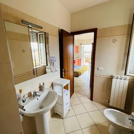 Monolocale Con Terrazza A Pochi Passi Dal Mare Con Stabilimento Balneare Convenzionato Apartament