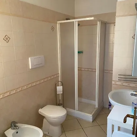 Appartement Monolocale Con Terrazza A Pochi Passi Dal Mare Con Stabilimento Balneare Convenzionato *