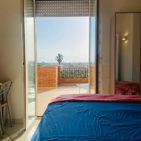 Monolocale Con Terrazza A Pochi Passi Dal Mare Con Stabilimento Balneare Convenzionato * Alba Adriatica