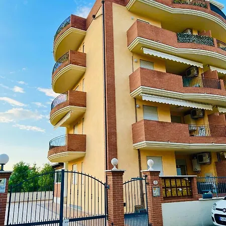 Appartamento Monolocale Con Terrazza *